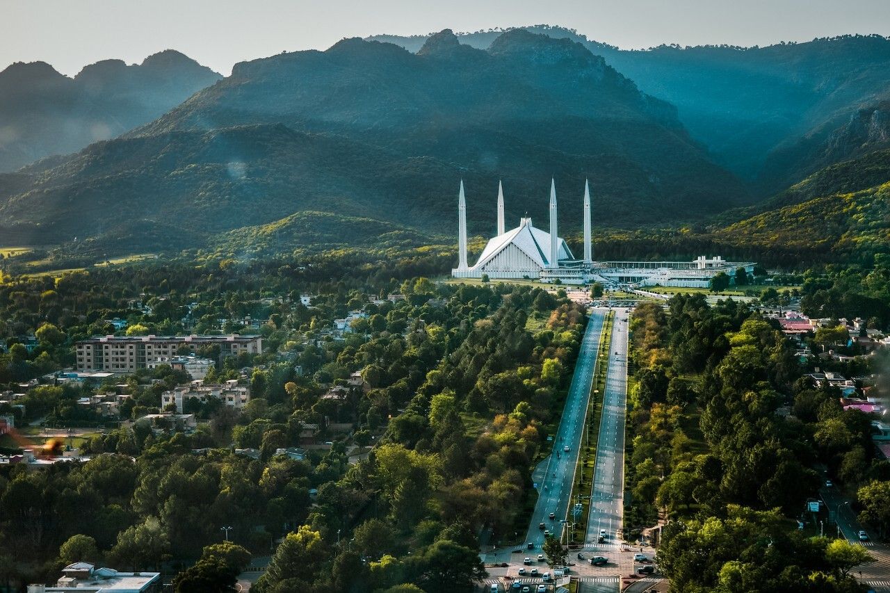 War-Fueled Energy Crisis: Islamabad Shuts Malls at