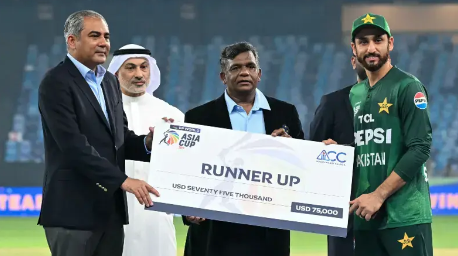 PCB Chief Mohsin Naqvi Denies Apologising to BCCI 