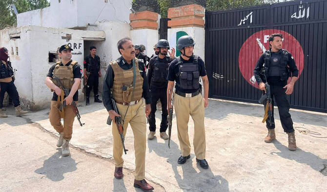 Suicide Bombers Attack FC Lines in Bannu; Five Ter