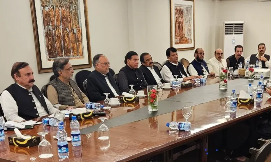 Talks Resume Amid Deadly AJK Protests Over Privileges, Reserved Seats