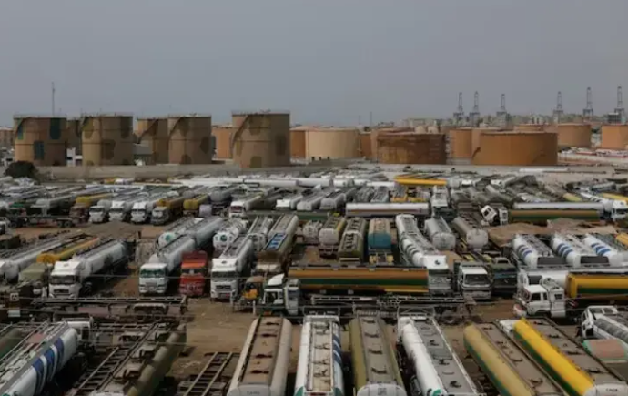 Pakistan Seeks Saudi Oil Route via Yanbu After Str