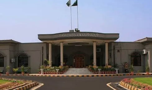 Islamabad Court Issues Bailable Warrants for Imran Riaz, KP Anti-Corruption Officials