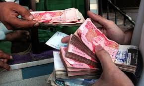 Pakistan’s Central Government Debt Climbs to Rs7