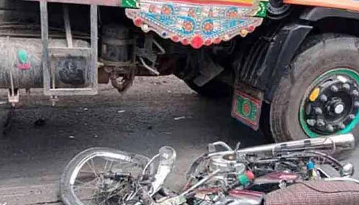 Heavy Vehicles Kill 219 People in Karachi in 308 D