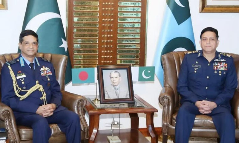 Pakistan, Bangladesh Discuss JF-17 Thunder Fighter