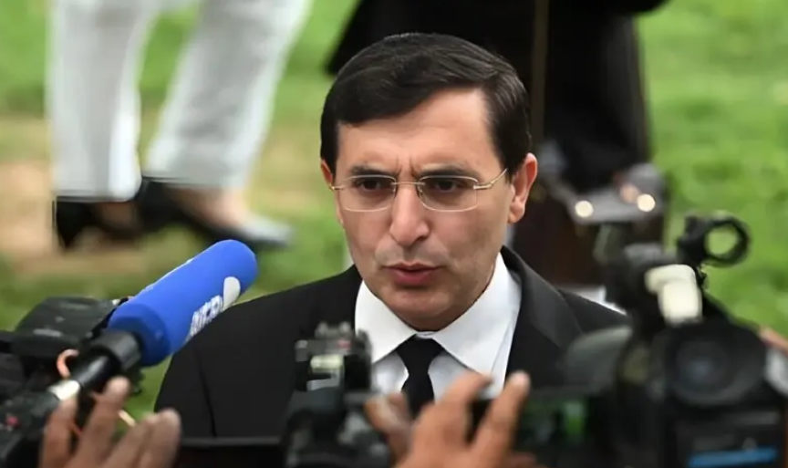 PTI Announces Nationwide Shutter-Down Strike on Feb 8, Calls for Meeting with Imran Khan