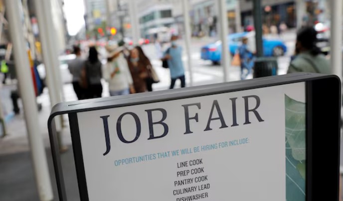 U.S. Job Growth Misses Expectations in August; Job