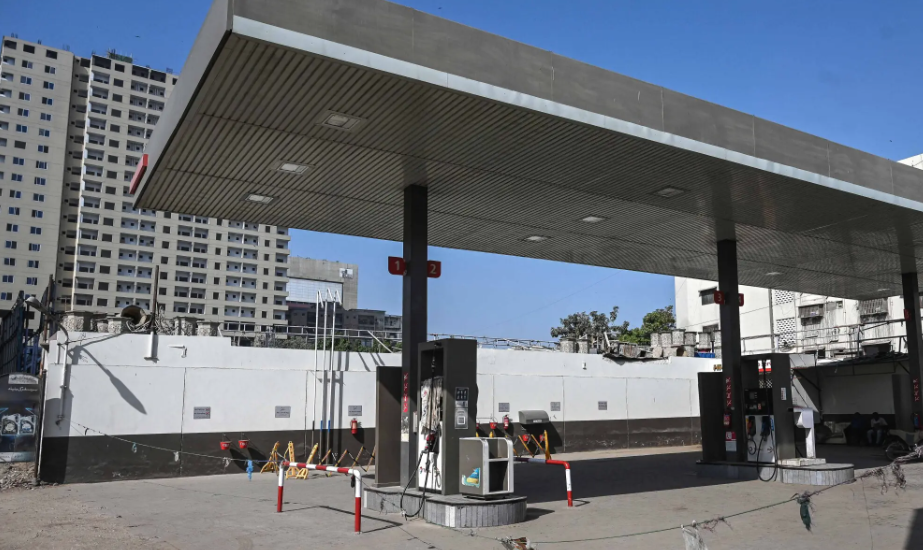 PM Shehbaz Orders Strategy to Conserve Fuel, Ensure Supply After Price Hike