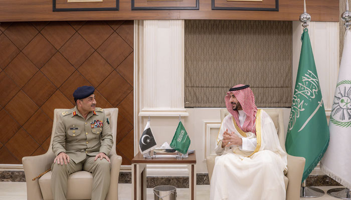 Asim Munir Meets Saudi Defence Minister, Discusses