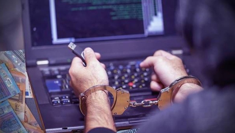 Major Crackdown in Karachi: International Online F