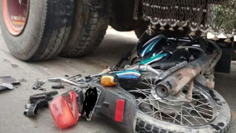 Karachi Motorcyclist Fatally Struck by Dumper as H