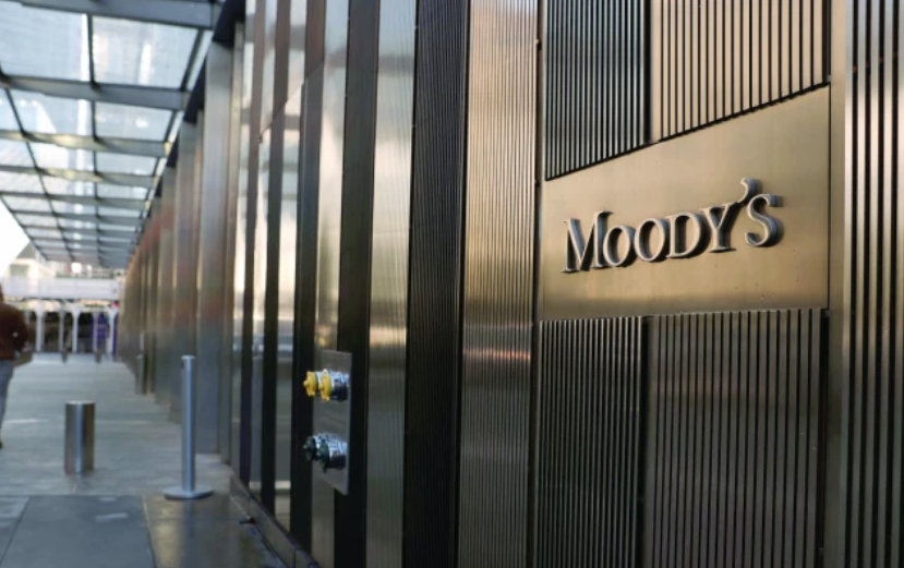 Moody’s Revises Pakistan Banking Outlook to Stab