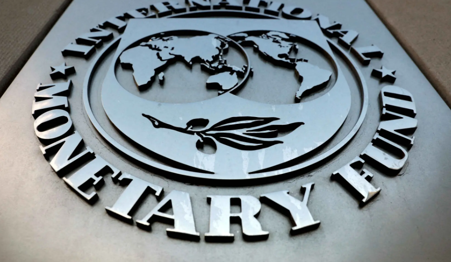 IMF Projects Modest Growth for Pakistan, Eases Imm