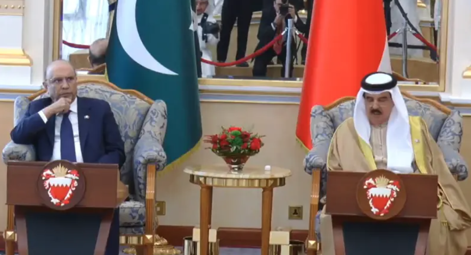 President Zardari Holds Talks with Bahrain’s Kin