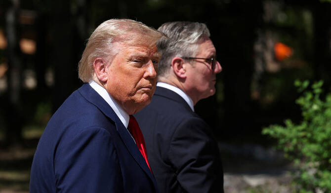 Trump Casts Doubt on EU Loyalty, Lauds UK as Relia