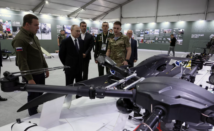 Putin Rejects Pressure, Plans to Expand Ukraine Wa