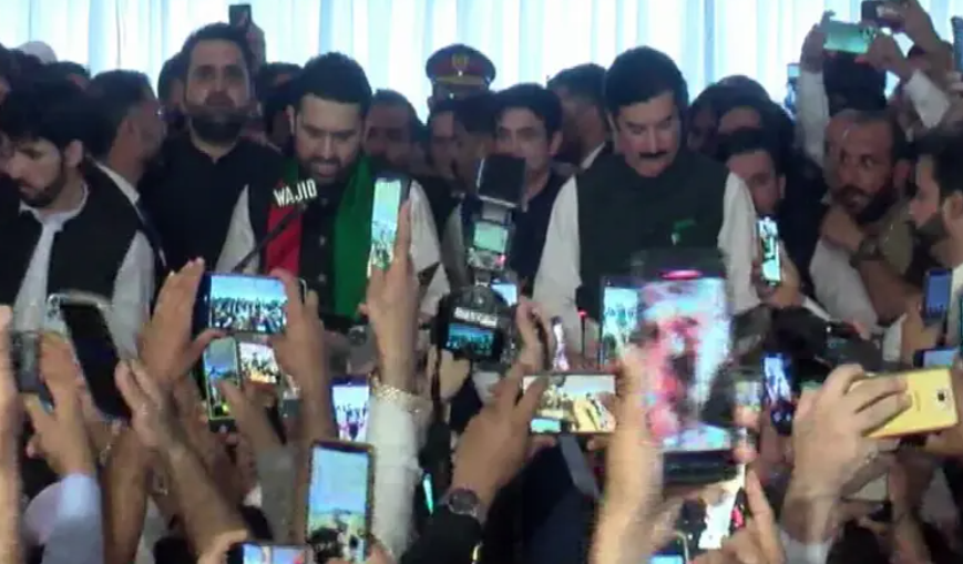 Sohail Afridi Takes Oath as Khyber Pakhtunkhwa Chief Minister Amid Political Uncertainty