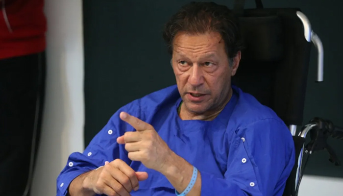 14 Former Cricket Captains Urge Pakistan PM to Ens