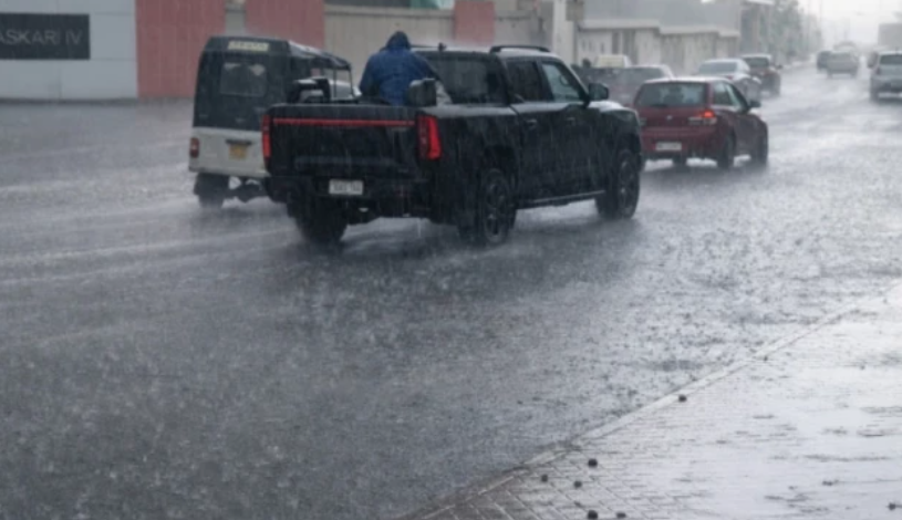 Heavy Rain and Hailstorm Hits Karachi, Temperature Drops