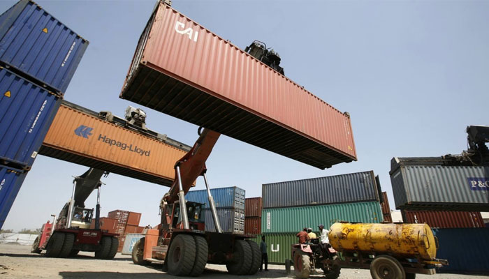 IMF Projects Pakistani Exports at $46B by 2030, Below Government Target