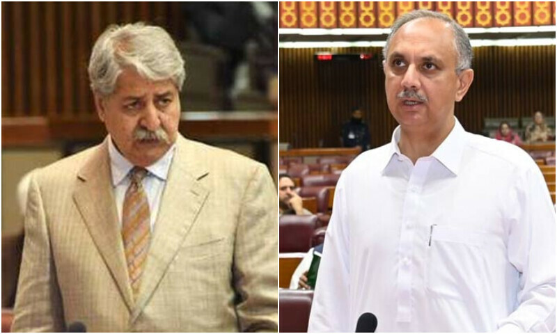 Tense Exchange Between Omar Ayub and Naveed Qamar 