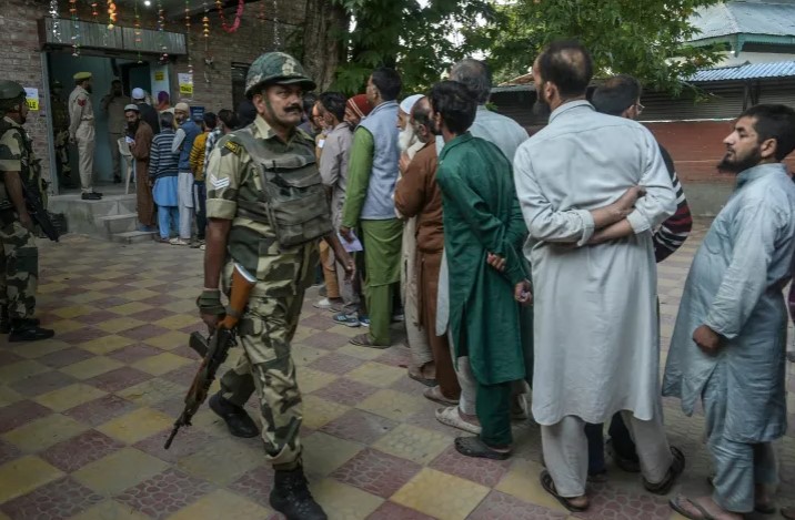 Voters Cast Ballots in Historic Kashmir Elections 