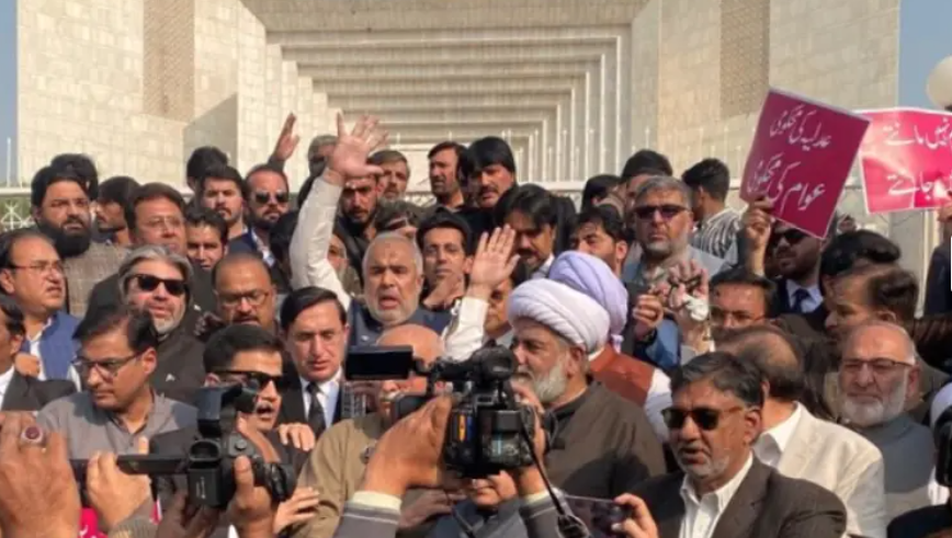 TTAP Marches on Supreme Court Against 27th Amendme