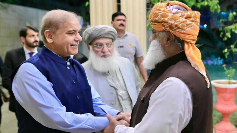 PM Shehbaz Sharif Meets Maulana Fazlur Rehman on Madrasa Registration Bill