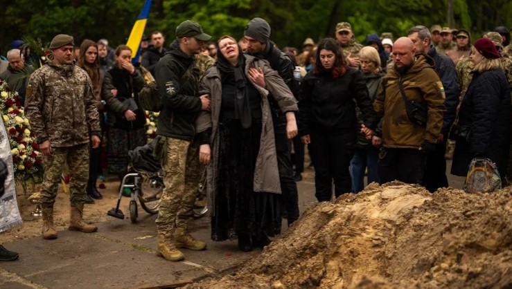 Desertion Rates Surge in Ukraine’s Army Amidst O