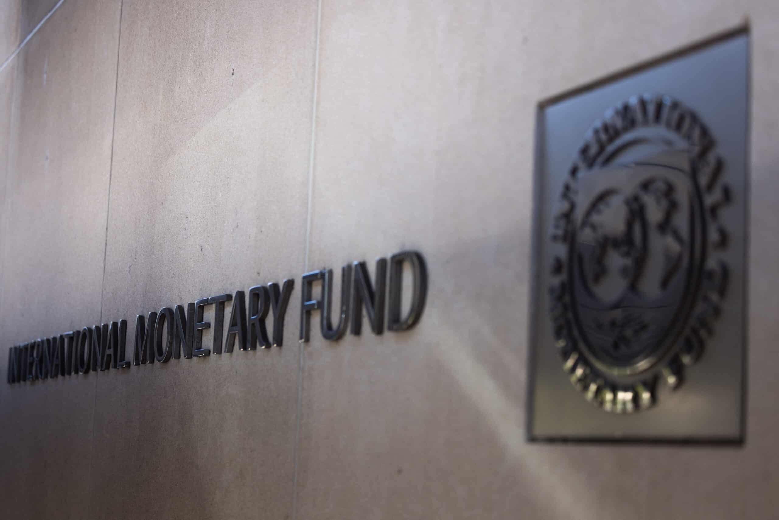 IMF Projects Global Growth at 3.2% Amid Regional Variations and Easing Inflation