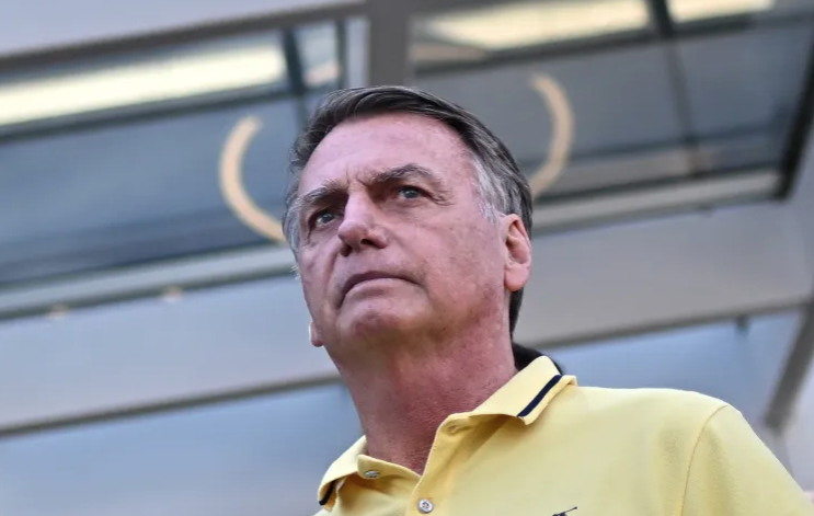 Brazilian Police Arrest Former President Jair Bols