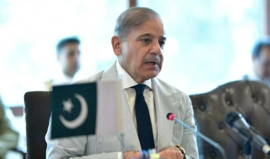 Shehbaz Sharif Bans High-Octane Fuel Use in Government Vehicles Amid Fuel Crisis