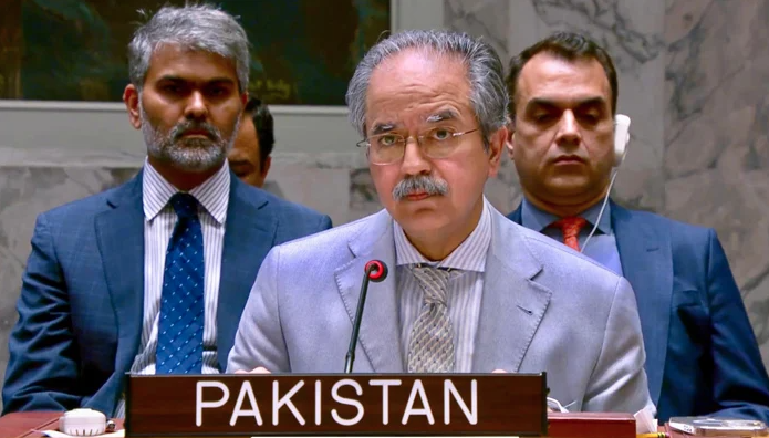 Pakistan Condemns U.S. Strikes on Iran at UN, Urge