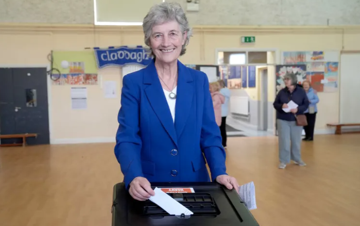 Catherine Connolly Poised to Win Irish Presidency