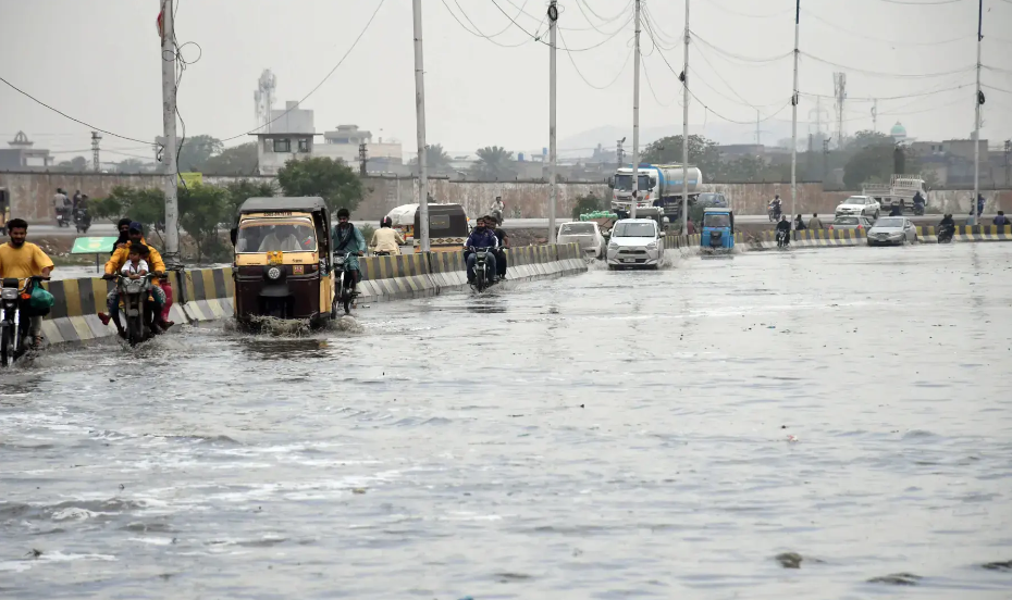Karachi Likely to See Rain, Thunderstorms as Weste