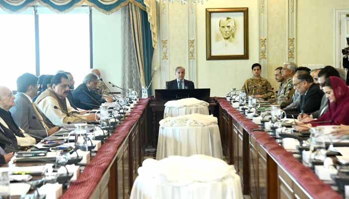 PM Shehbaz Sharif Chairs 10th SIFC Meeting, Applauds Investment Progress and Foreign Support