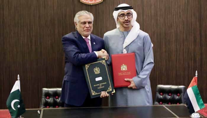 Pakistan, UAE Sign Deals on Visa-Free Entry, AI & 