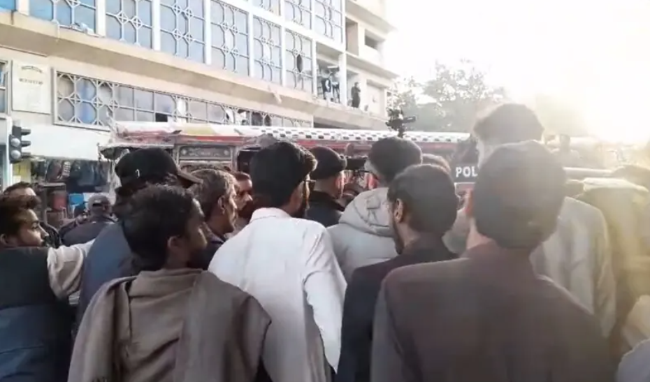 Karachi Press Club Protest Blocked Over Imaan Maza