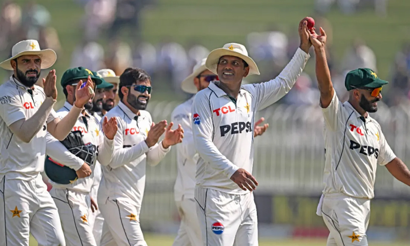 Pakistan Defeats England by 9 Wickets to Clinch Te