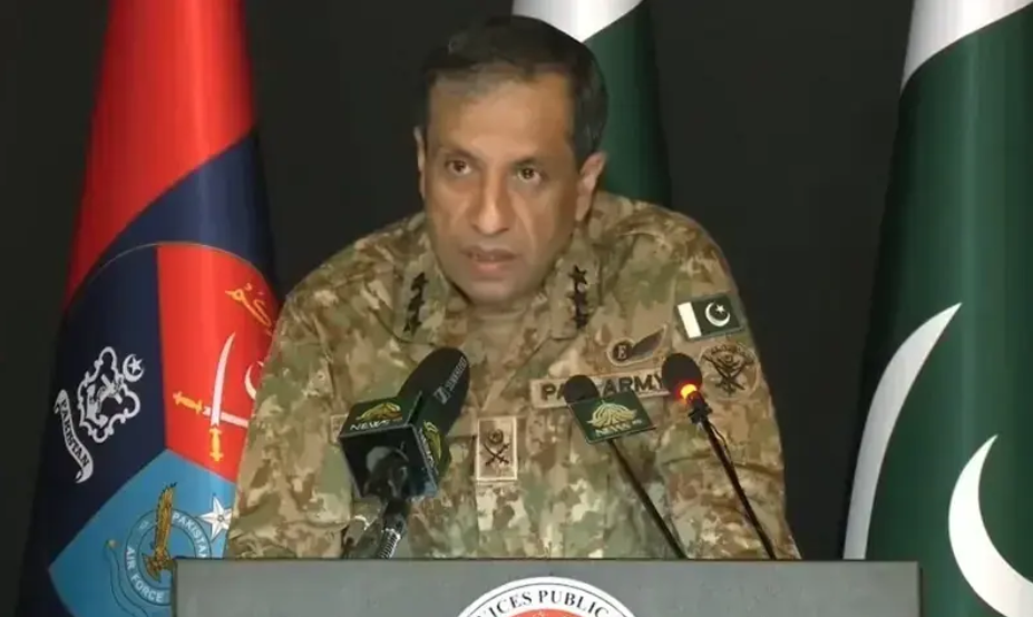 DG ISPR: Afghan Taliban Must Choose Between Pakistan and Terror Groups