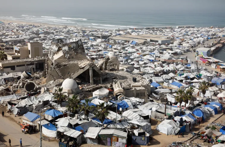 Six Palestinians Killed in Israeli Drone Strikes Amid Gaza Aid Crisis