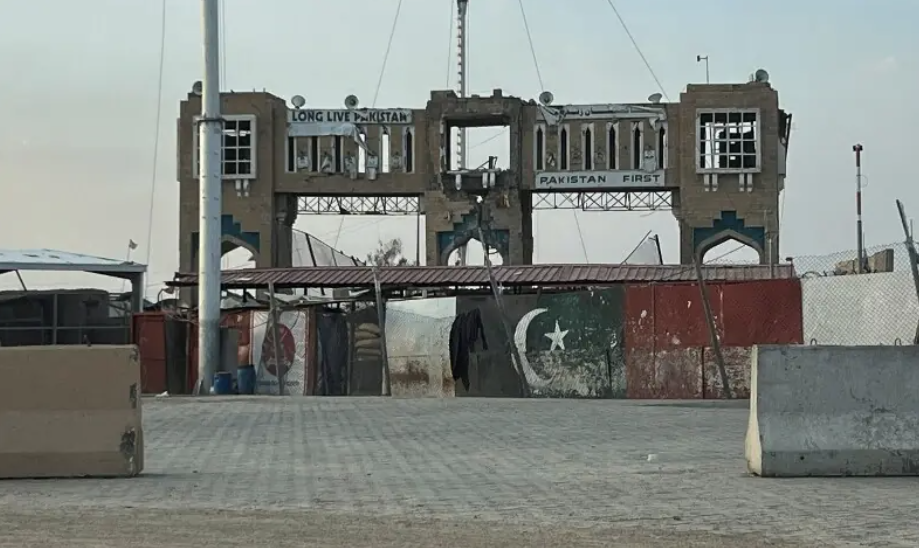 Pakistan Warns Afghan Taliban Against Further Provocations After Cross-Border Strikes