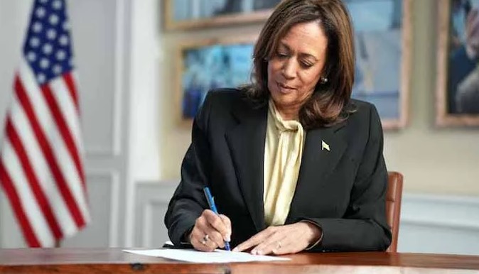 Kamala Harris Files Nomination Papers for U.S. Pre