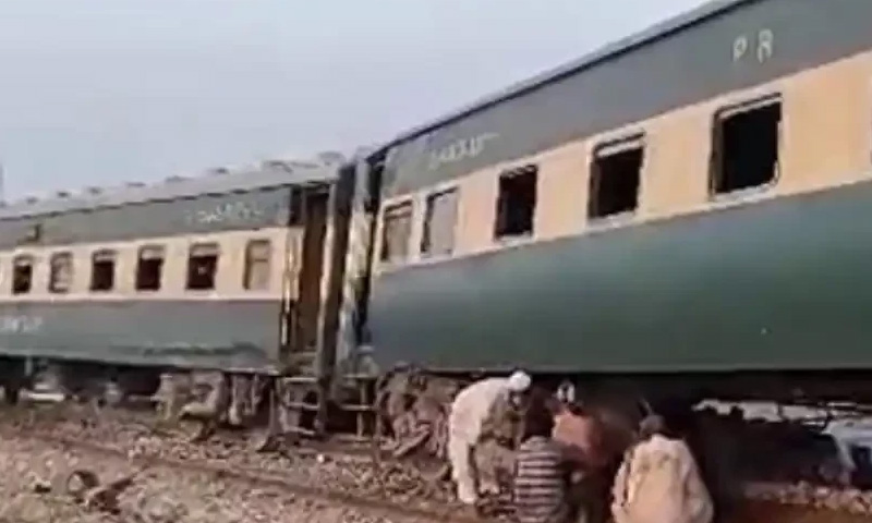 Explosion Derails Jafar Express Near Shikarpur, On