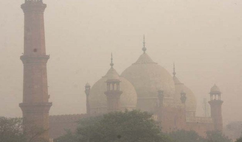 Punjab Government Issues Emergency Alert as Lahore Faces Hazardous Air Quality from Smog