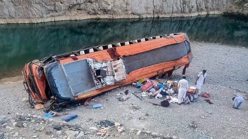 41 people died after a passenger bus plunges down a ravine near Lasbela, Balochistan.