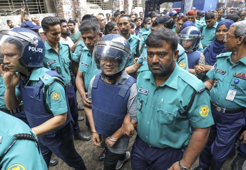 16 Arrested in Dhaka for ‘Conspiracy’ After Journalists’ Meeting