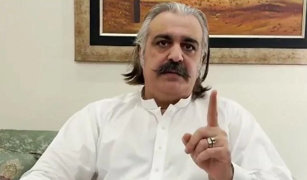 KP CM Accuses Federal Government of Poor Treatment