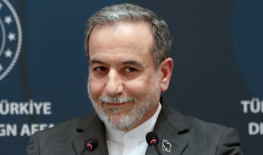 Iran Open to US Talks, Rejects Negotiations on Def