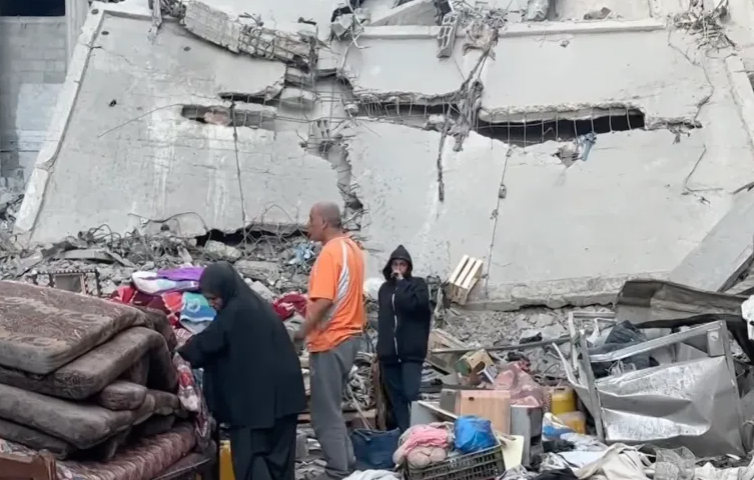 Israeli Airstrikes Shatter Gaza Ceasefire, Over 10